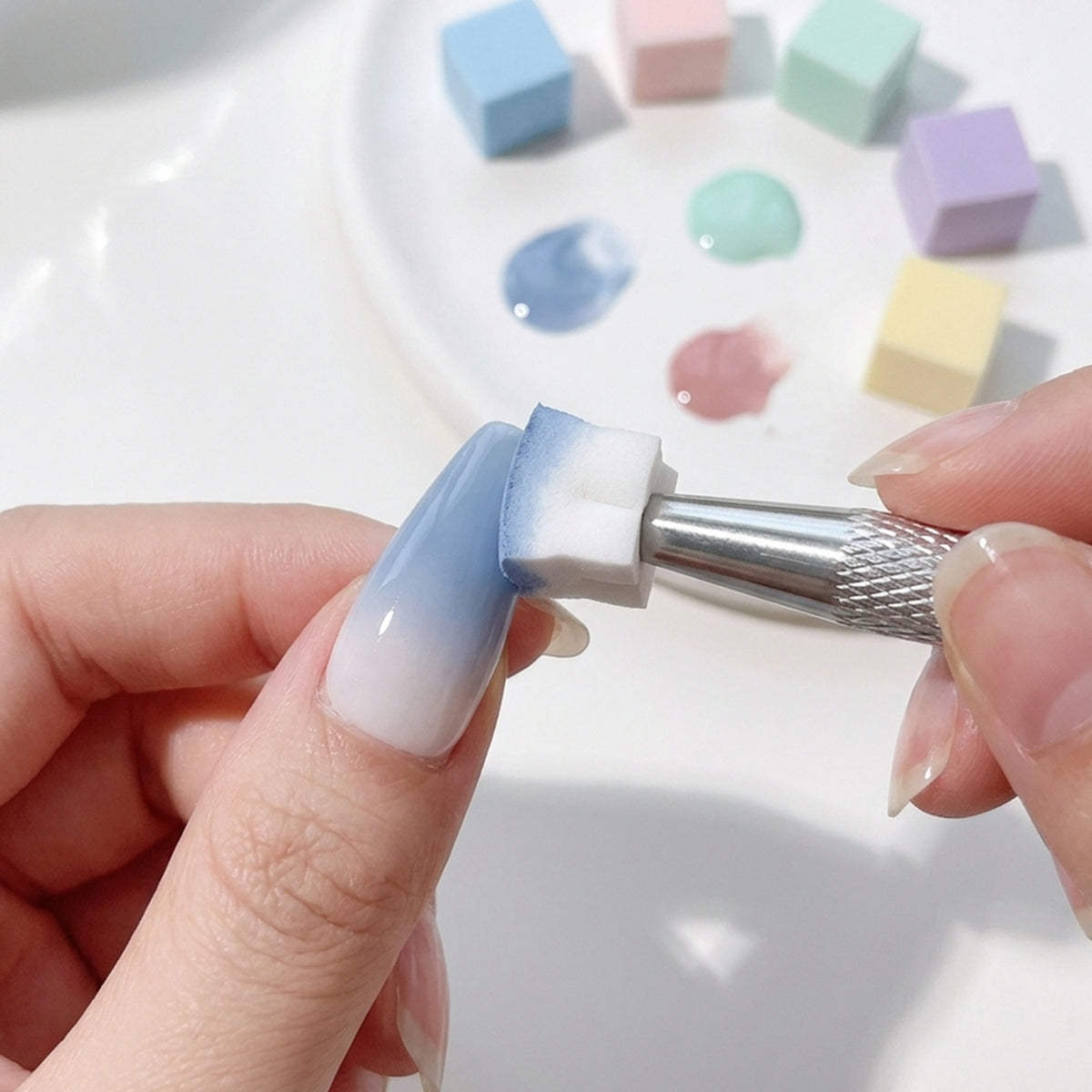 Ombré Sponge Block Beautilux OSS50-01 - utilisation sur ongle