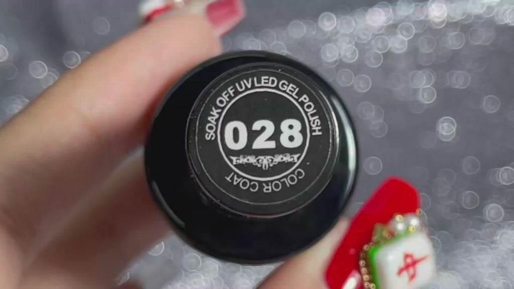 Tutoriel d'application du vernis gel semi-permanent bleu électrique Beautilux B-028 en 2 couches polymérisation LED 60 secondes 